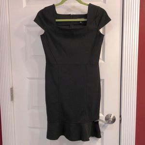 Banana Republic - Black Fitted Dress with Ruffle Hem & Cap Sleeves NWOT